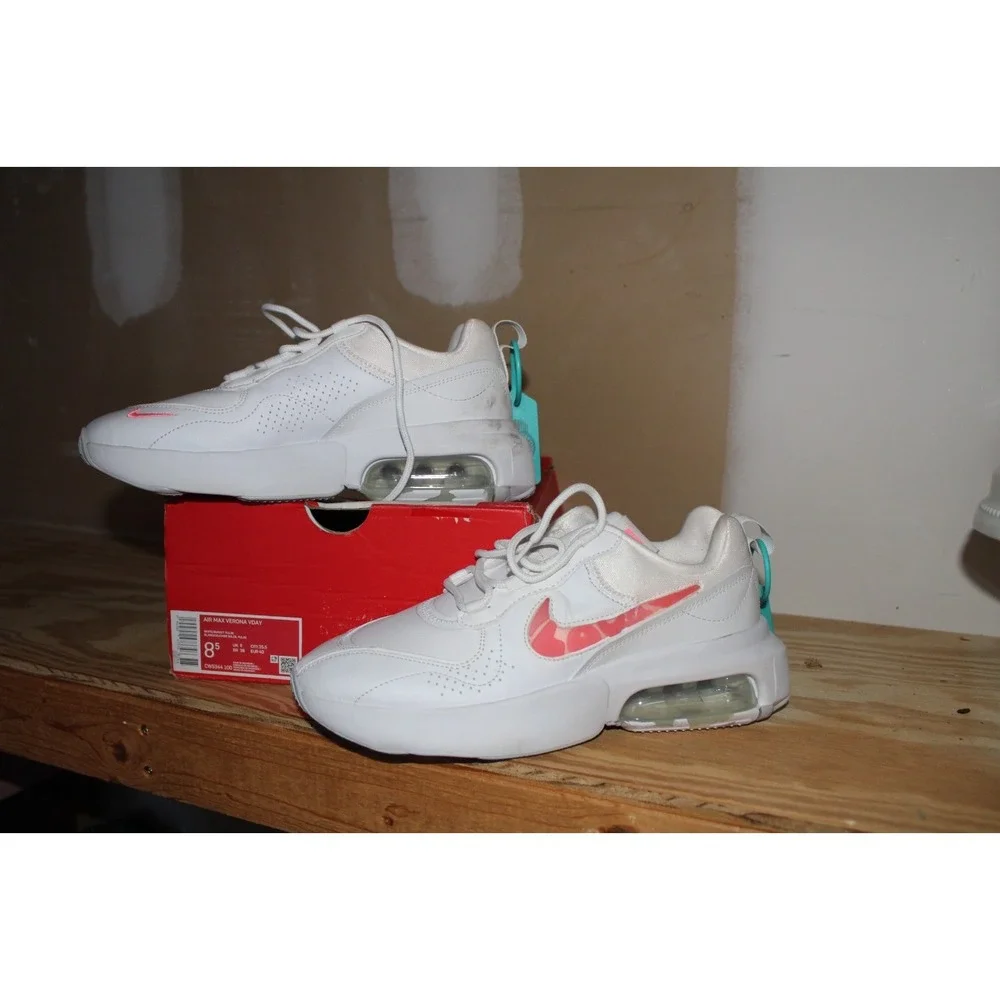 Nike Air Max Verona VDay White Pink Womens 8.5 Sneakers